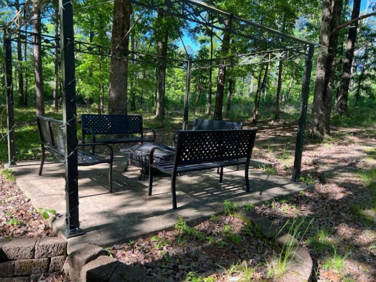 Resort Home On Half A Wooded Acres Sleeps Up To 14 Firepit For Smores Hot Springs Zewnętrze zdjęcie